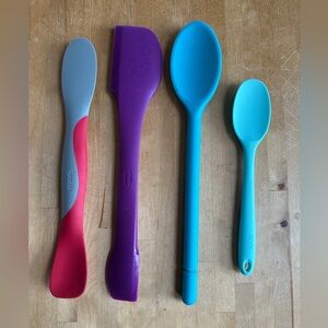 Colorful Kitchen Utensils, Lot of 4